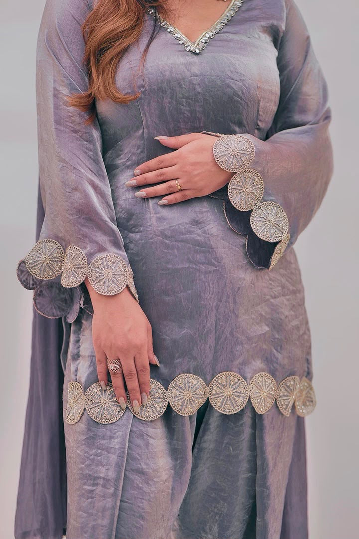 Women’s Embroidered Suit Set