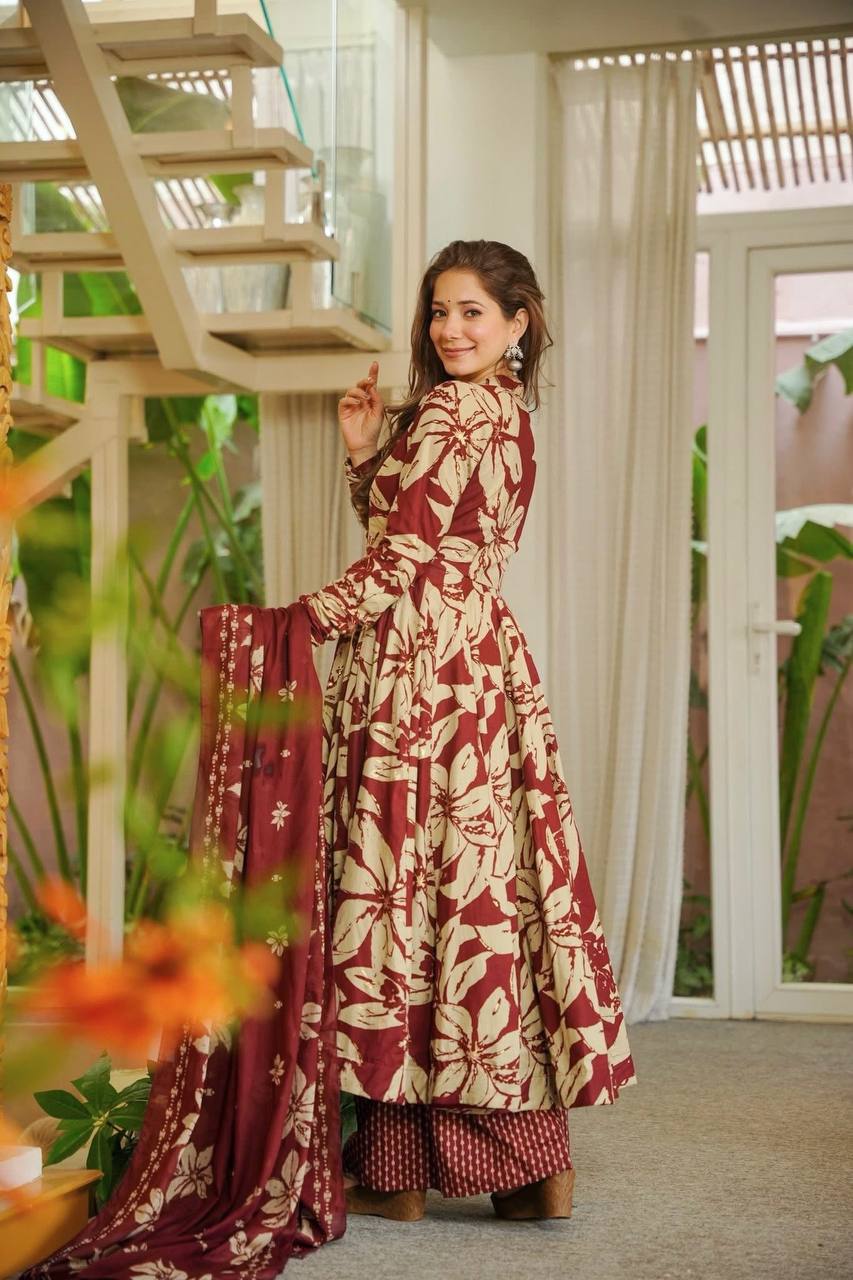 Liora Maslin cotton With Digital Print Suit