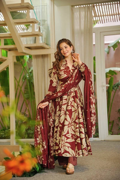 Liora Maslin cotton With Digital Print Suit