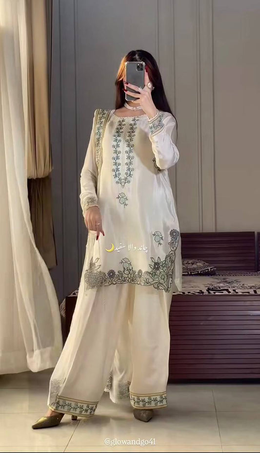 Ivory Embroidered Chanderi Silk Kurta with & Lace Detailing Ethnic Suit Set