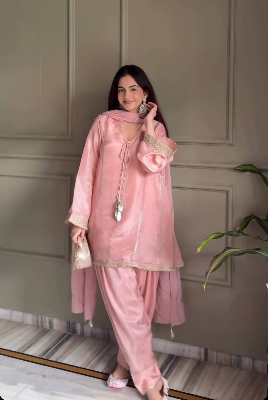 Rania Graceful Blush Farshi Salwar Set