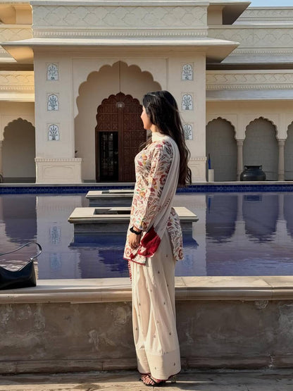 Women Off-White Floral Printed Cotton Kurta Set with Dupatta & Straight Pants