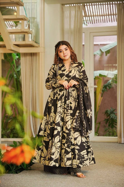 Liora Maslin cotton With Digital Print Suit