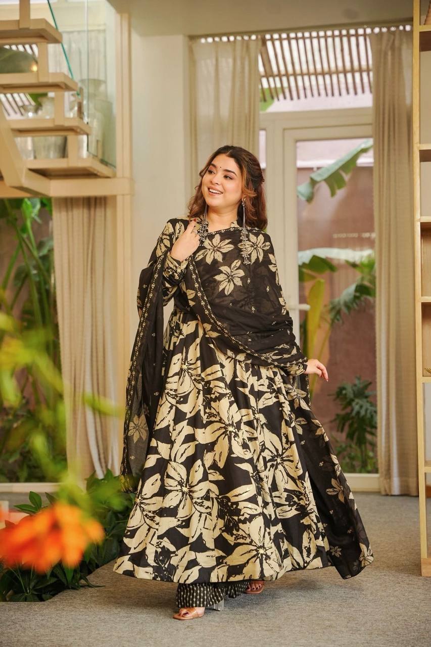 Liora Maslin cotton With Digital Print Suit