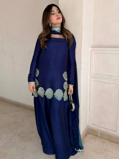 A stunning traditional look blending sophistication style beauty and confidence perfectly