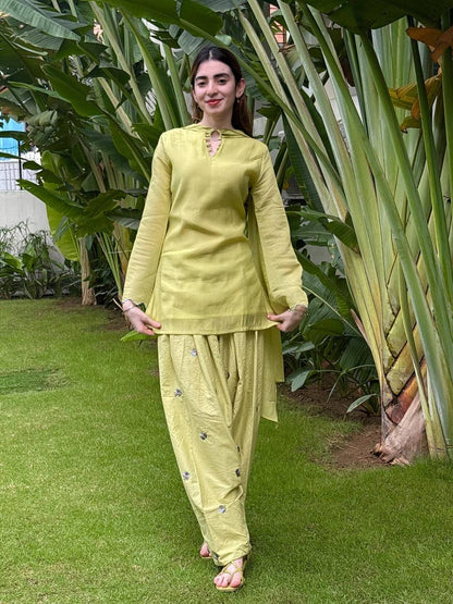 Olive Green Floral Embroidered Straight Kurta with Farshi salwar